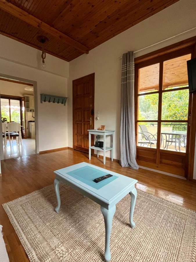 Villa Lemon Tree House Leonídion Exterior foto